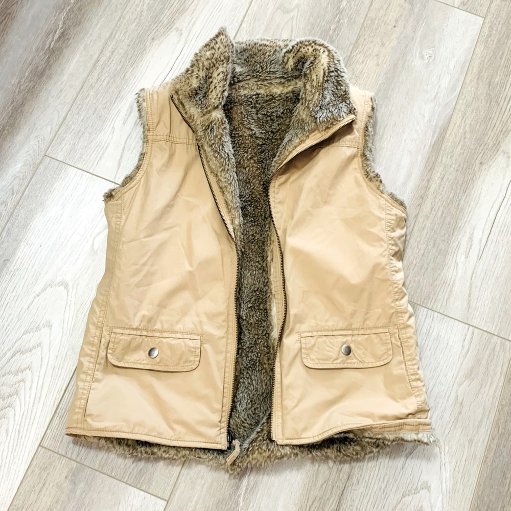 Gap Reversible Vest Small
